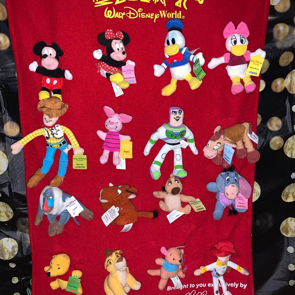 Hi Walt Disney wall piece  all icons listed from our childhood